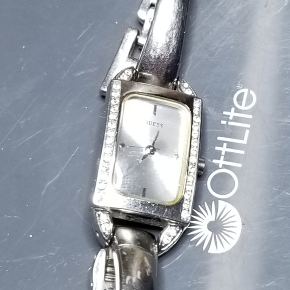 Women's Guess silver watch - Picture 1 of 2
